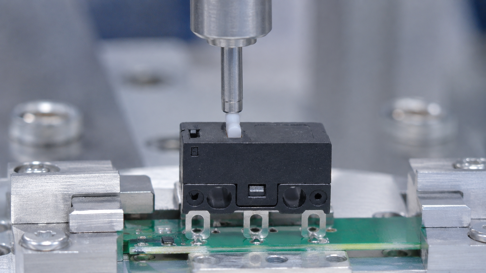 ultra miniature micro switch inspected for mounting terminals and operating condition