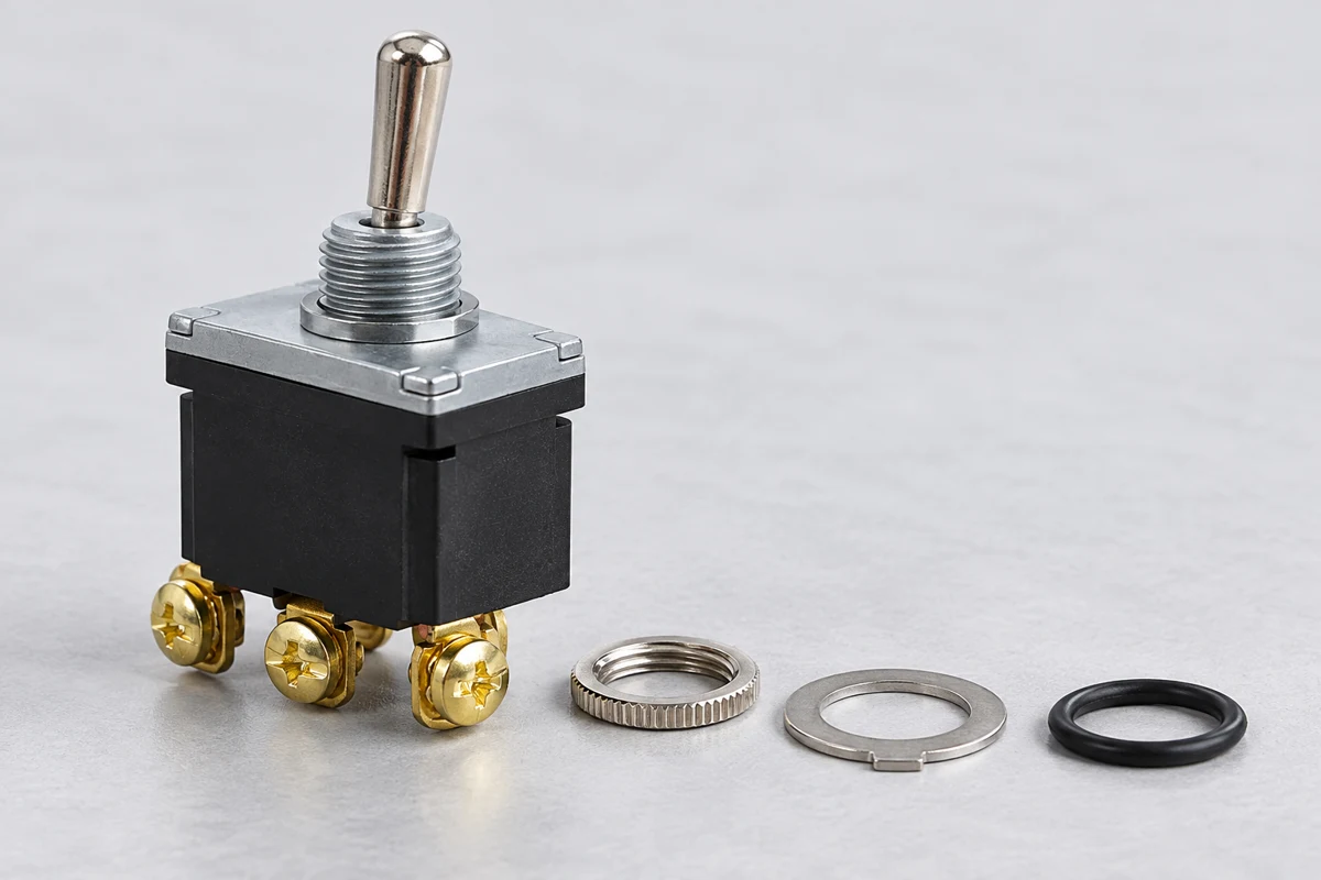 LT3232B screw-terminal toggle beside disconnected mounting hardware