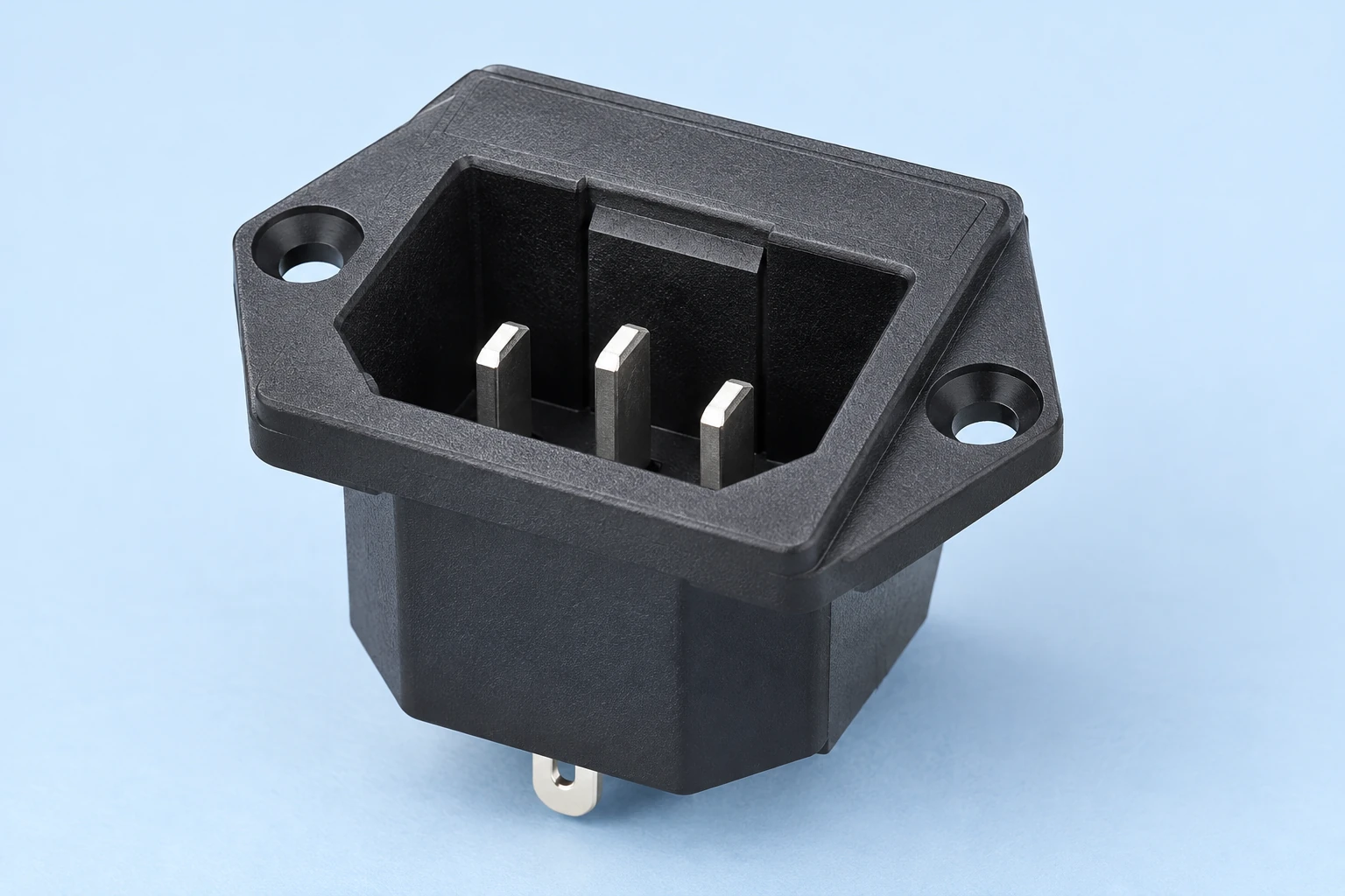 Power Inlet Pollution Degree: Define the Insulation Environment 1 IPZ-4 flange and three male blades on a pale blue background